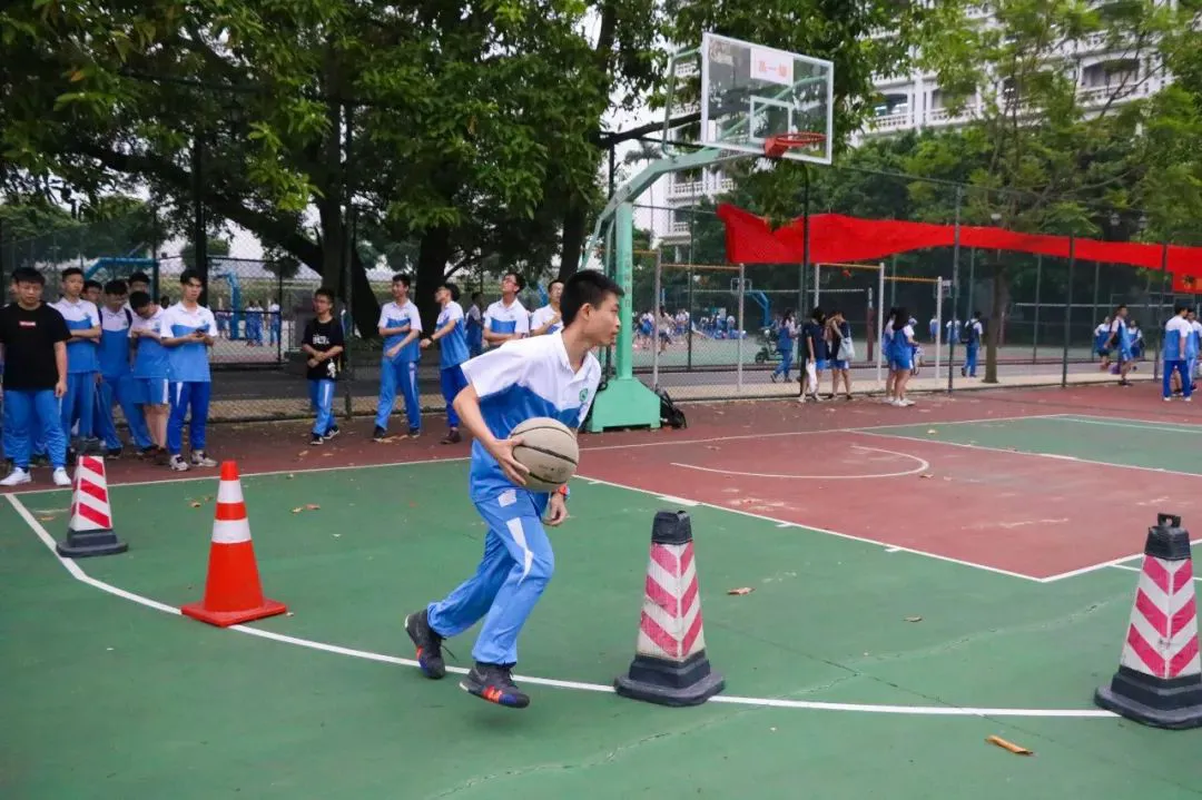如何通过快攻训练提高球员的速度和灵活性?_0